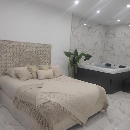 Spa Nessa Saint-Andiol المظهر الخارجي الصورة